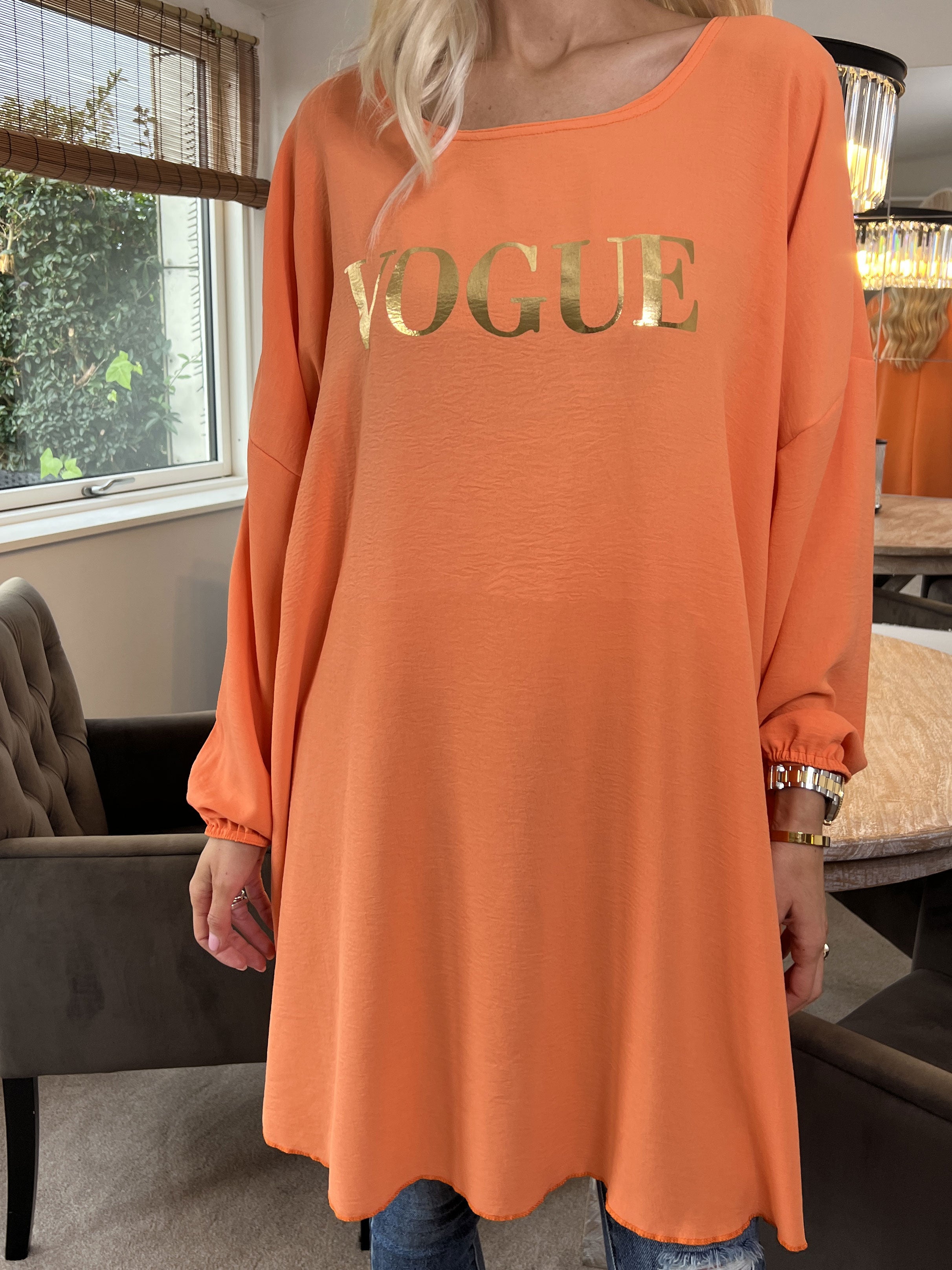 Nella - Cool kjole med skrift